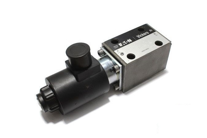 Eaton Vickers (Danfoss) 6042893-018  F3-DG3VP-3-102A-VM-U-H-20    Solenoid Valve Image